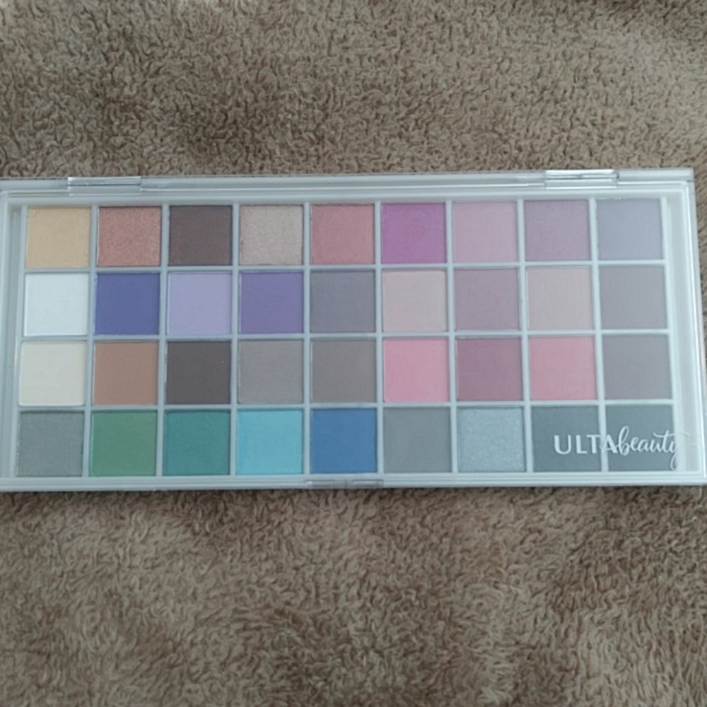 Eye Shadow palette